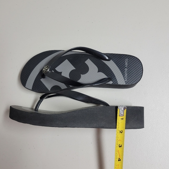 Tory Burch Emory Flip- Flop Sandals Wedge Platform. - Picture 10 of 10
